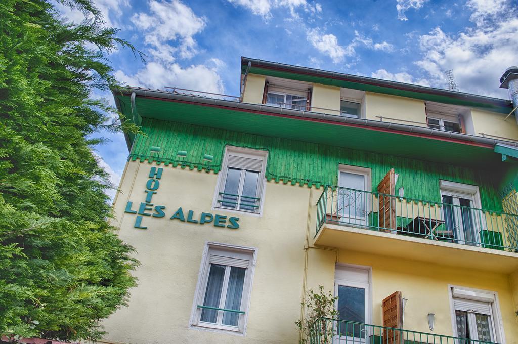 Hotel Les Alpes Allevard Esterno foto